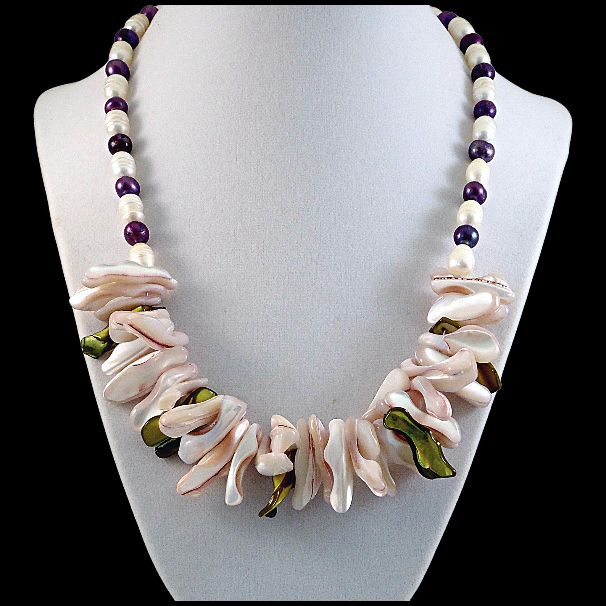 Mother of Pearl Statement Necklace – Victoria's Collection Shop